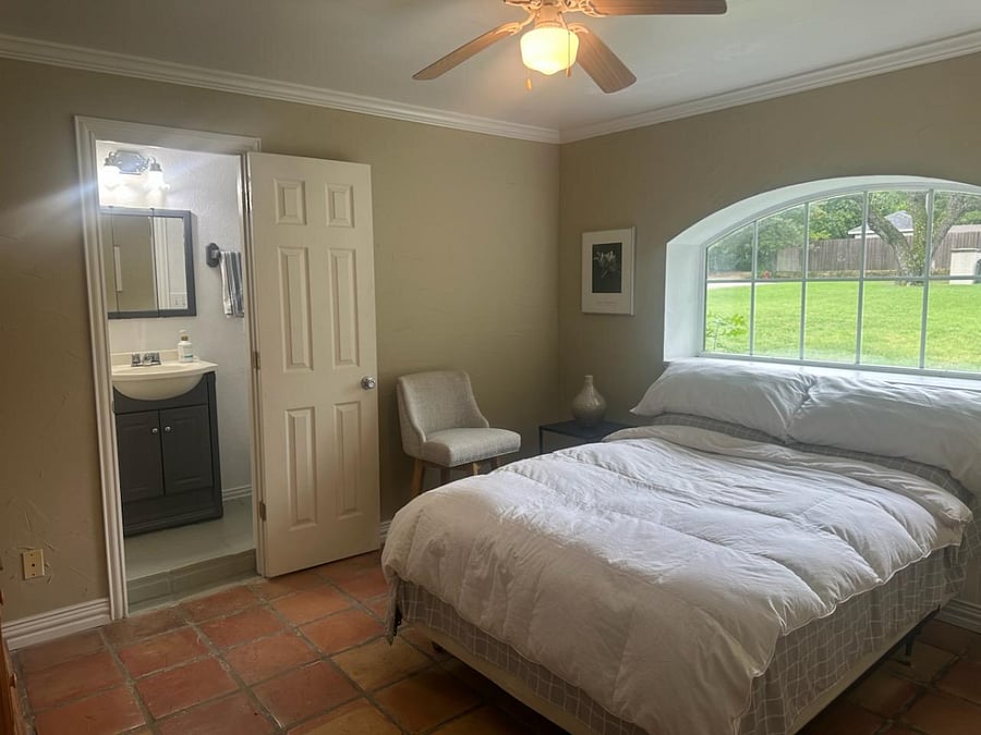 Furnished Finder property 1006585_1 photo 9