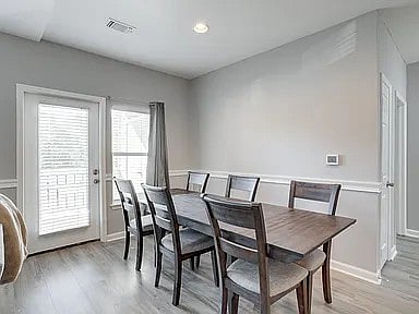 Furnished Finder property 1006605_1 photo 3