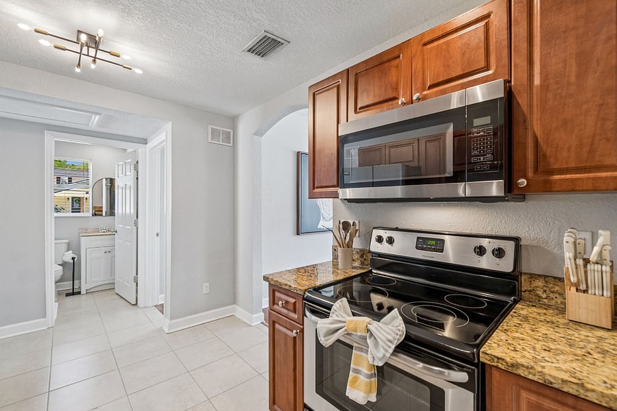 Furnished Finder property 1006607_1 photo 10