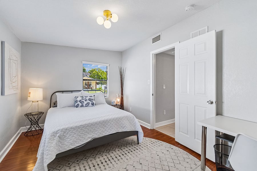 Furnished Finder property 1006607_1 photo 26