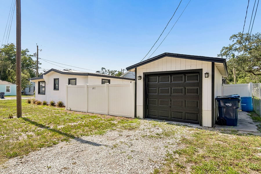 Furnished Finder property 1006607_1 photo 35