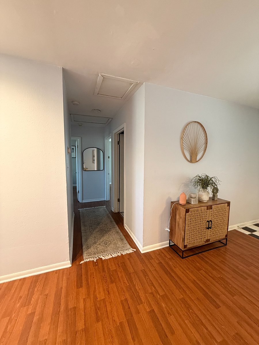 Shoe cabinet and hallway