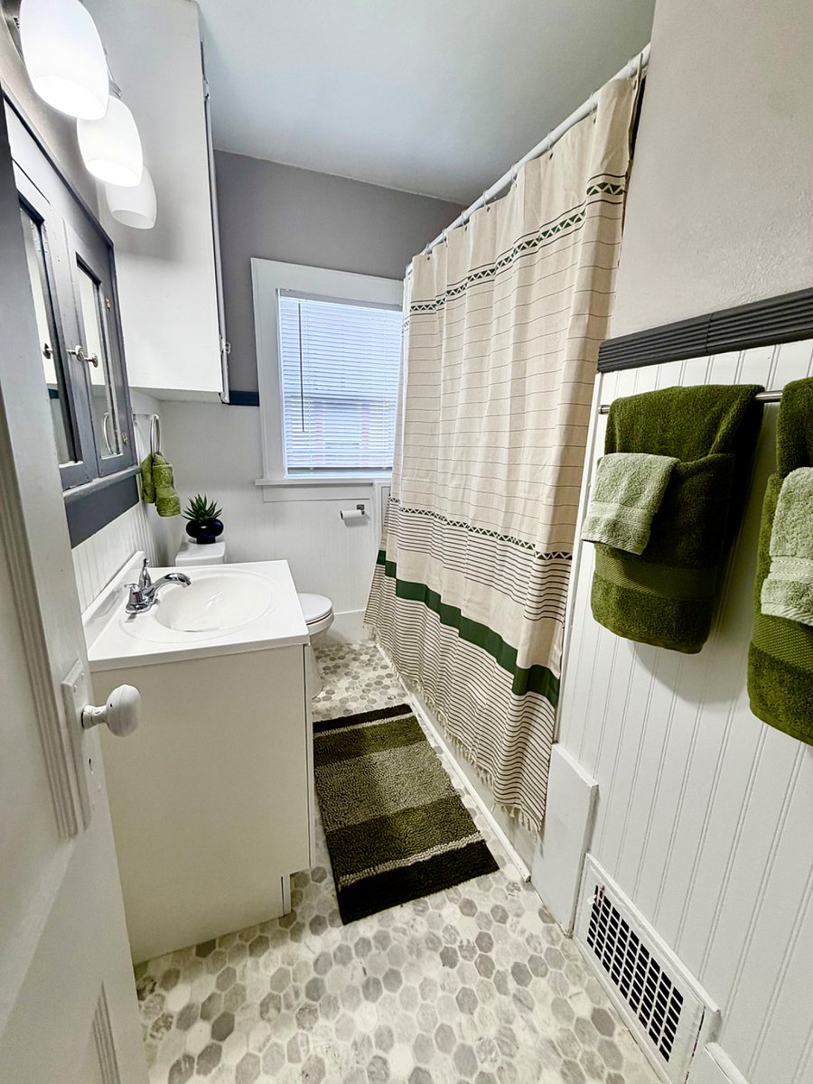 Furnished Finder property 1006668_1 photo 3