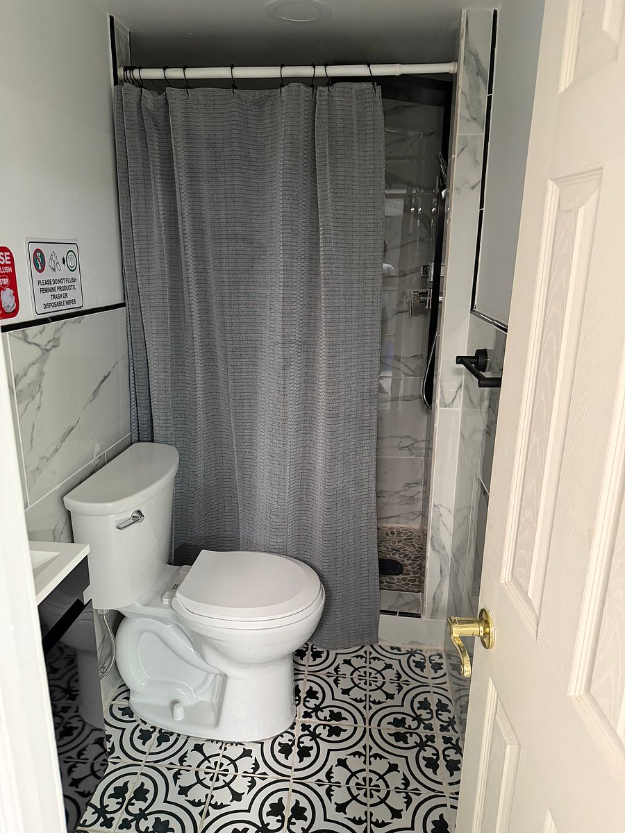 Furnished Finder property 1006694_1 photo 26