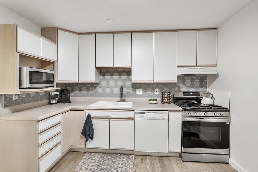 Furnished Finder property 1006727_1 photo 23