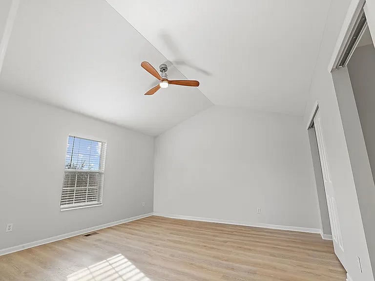 Furnished Finder property 1006738_1 photo 12