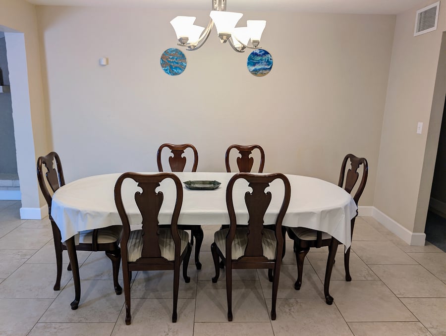 Dining Table and 6 Chairs