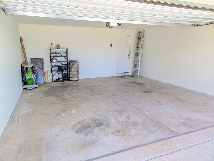 2-Car Garage