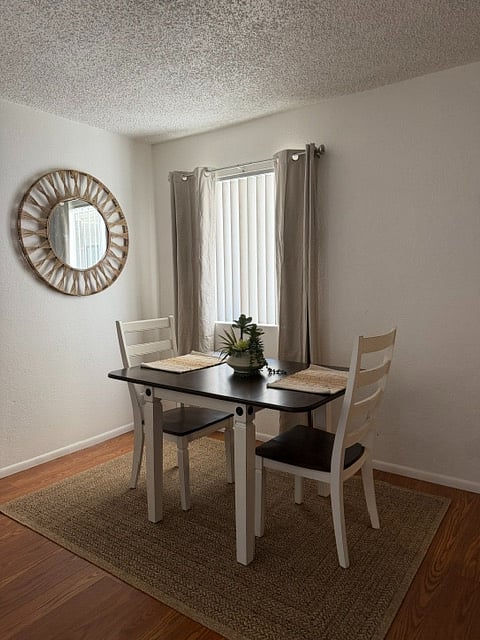 Furnished Finder property 1006760_1 photo 2