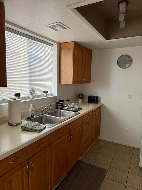 Furnished Finder property 1006760_1 photo 3