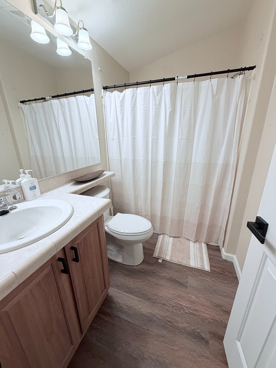 Furnished Finder property 1006789_1 photo 10