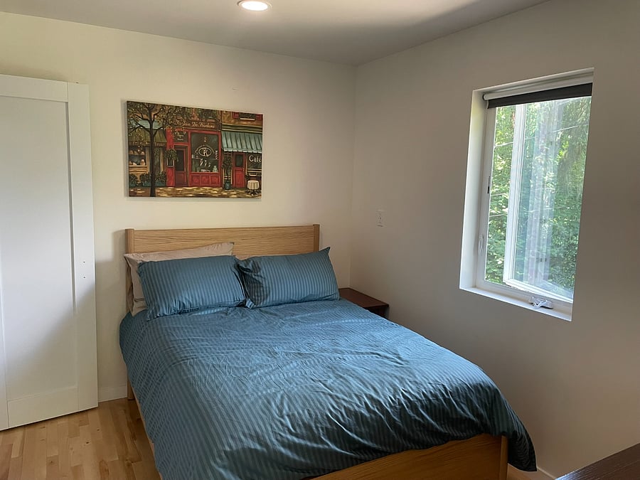 Full sized bed

