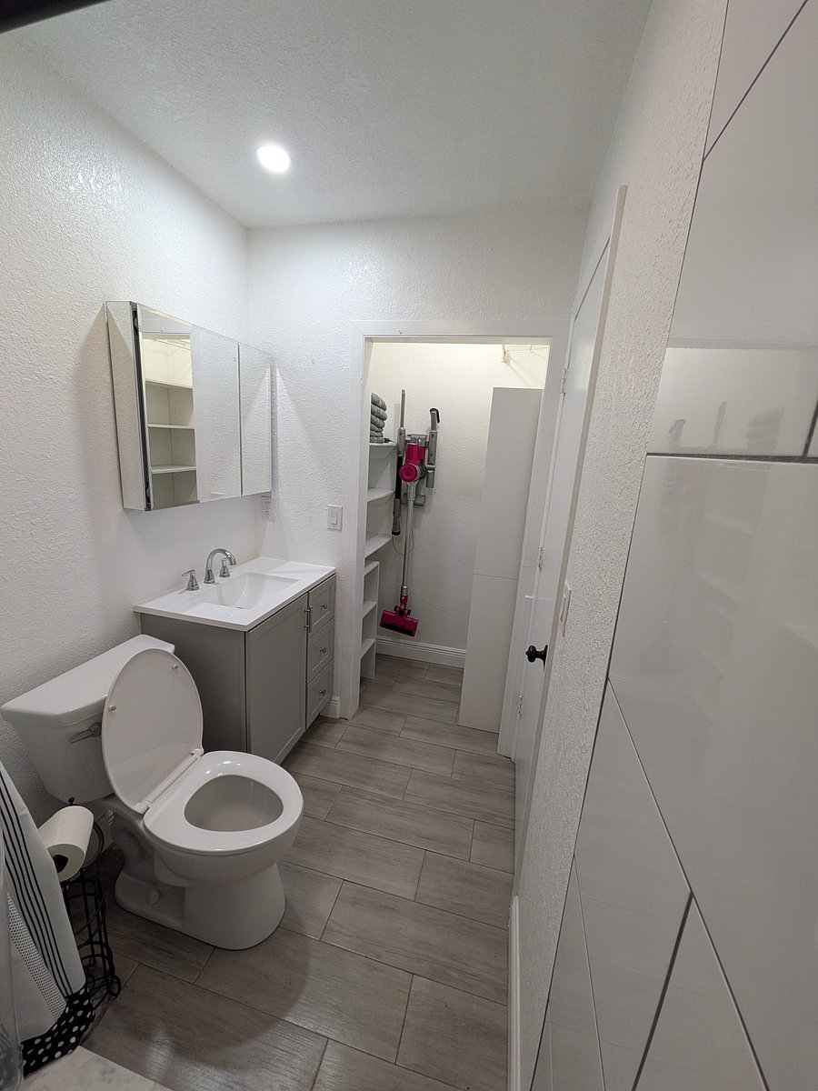 Furnished Finder property 1006812_1 photo 9