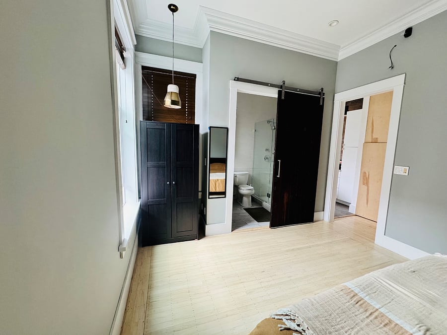 En suite bathroom