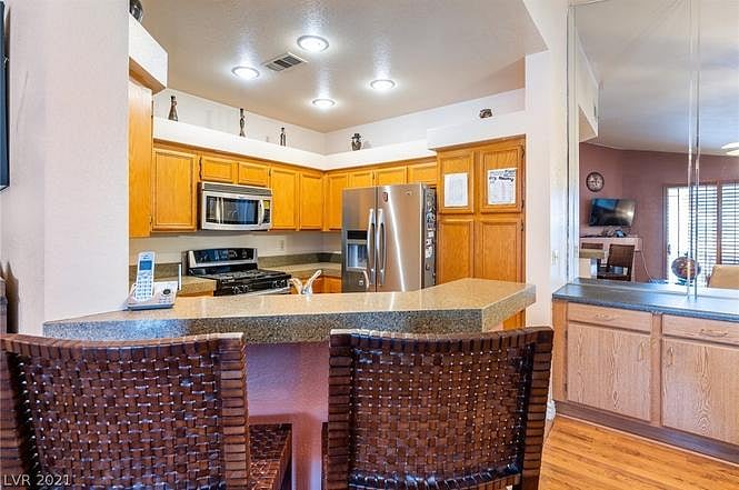 Furnished Finder property 1006852_1 photo 11