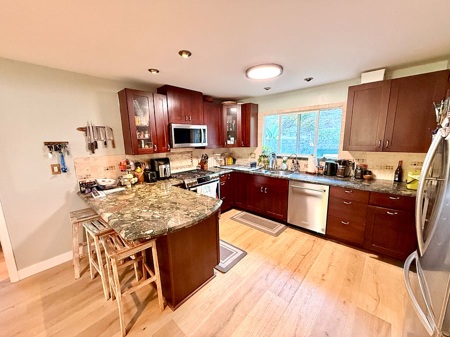Furnished Finder property 1006913_1 photo 12
