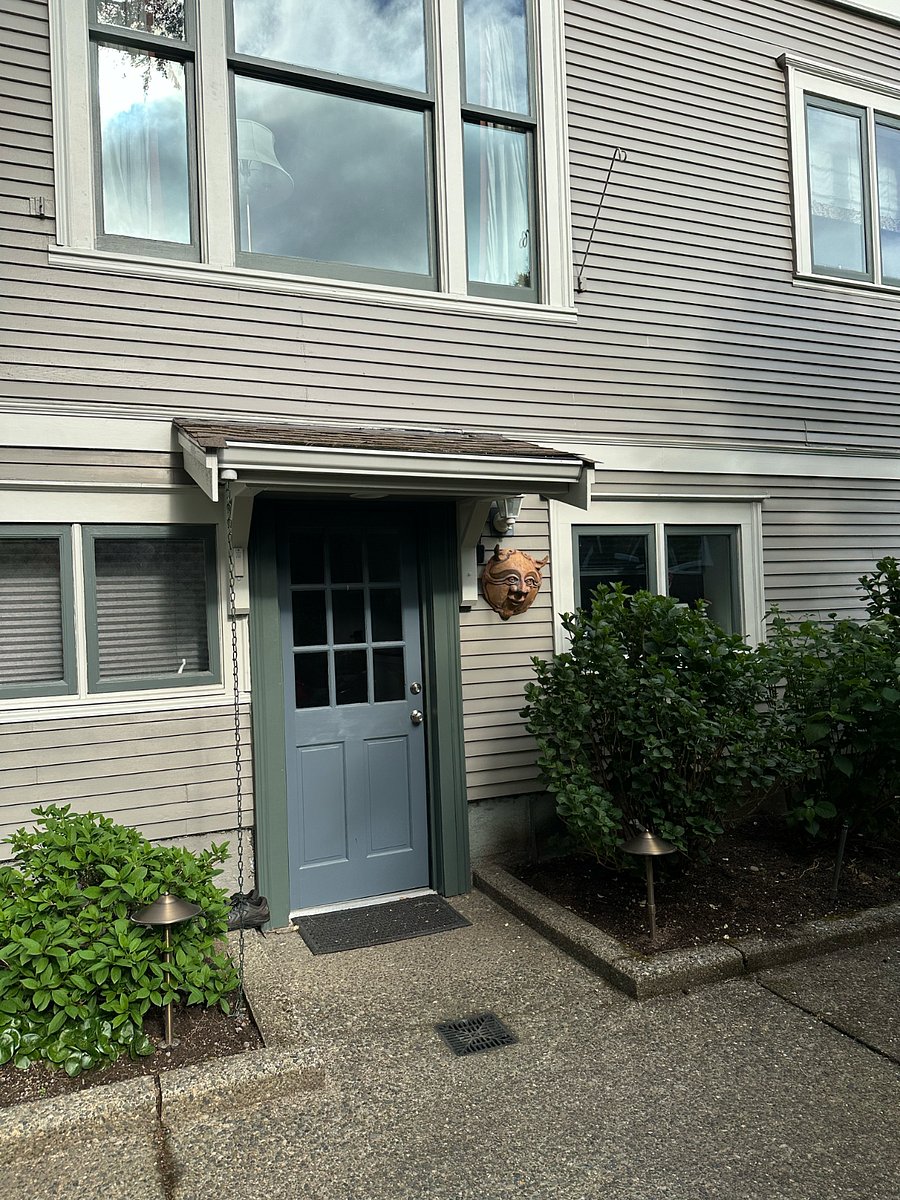 Furnished Finder property 1006916_1 photo 2
