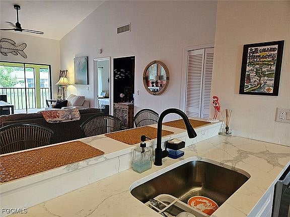 Furnished Finder property 1006954_1 photo 2