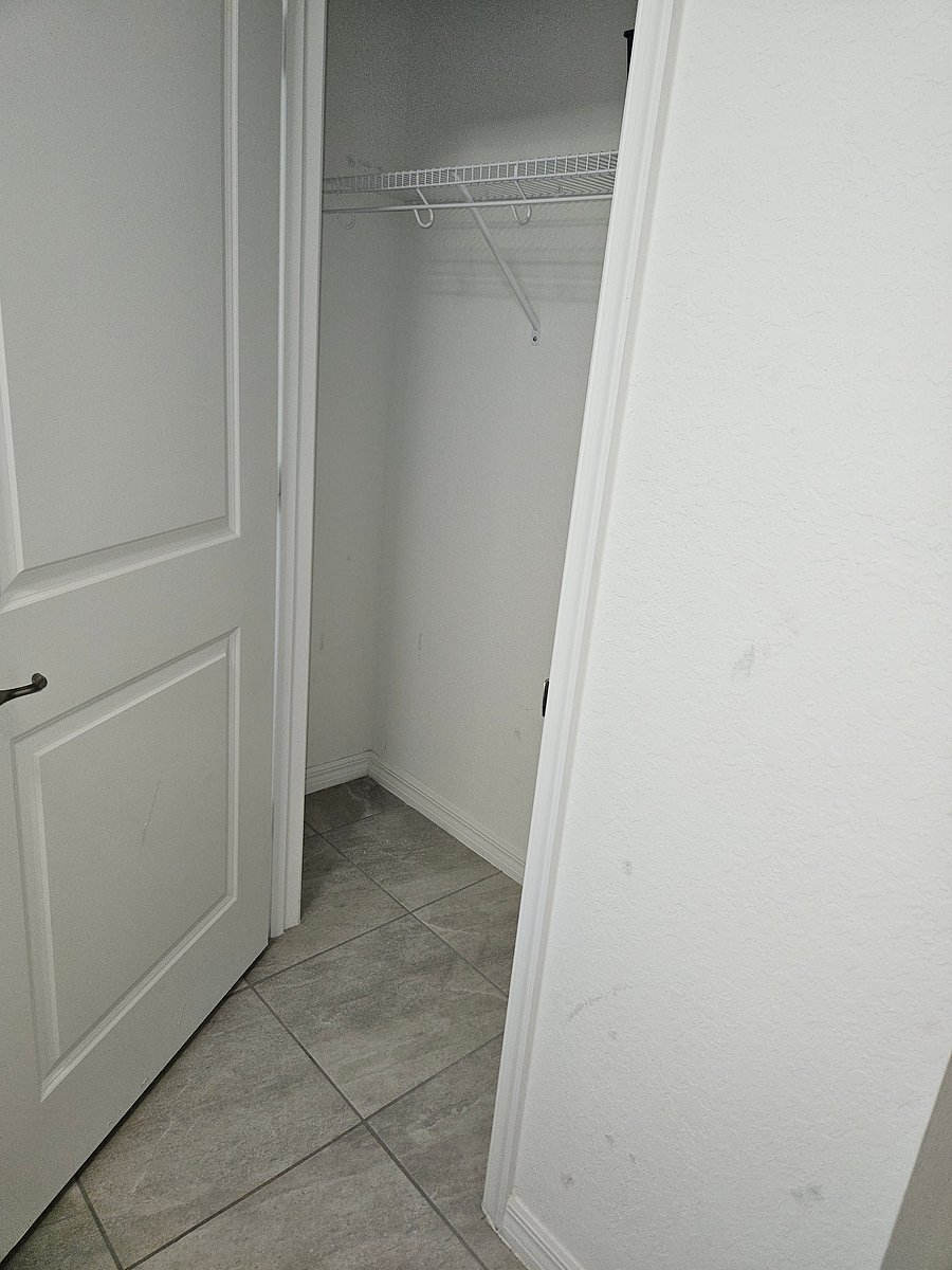 Furnished Finder property 1006955_1 photo 25