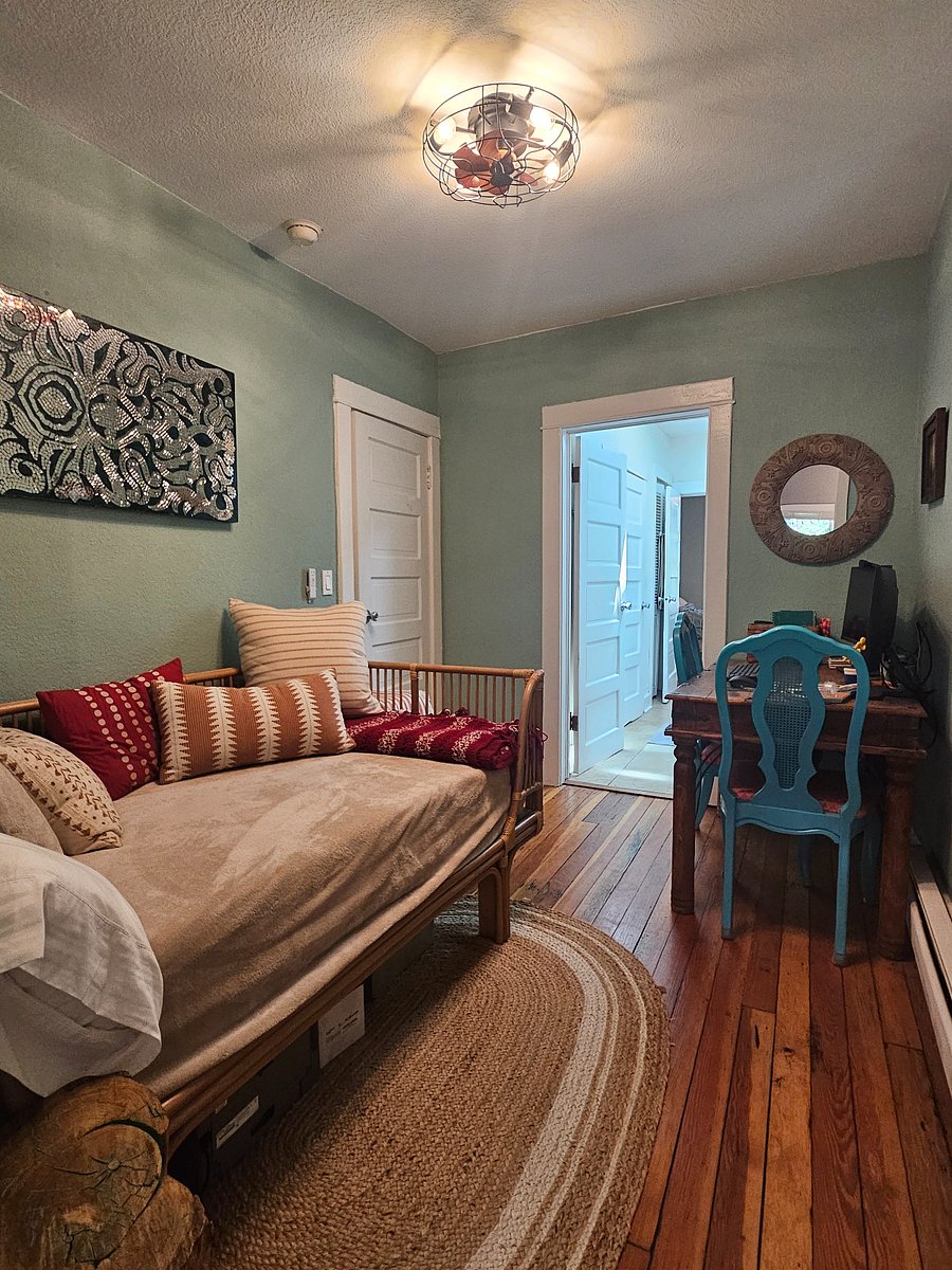 Furnished Finder property 1006986_1 photo 6