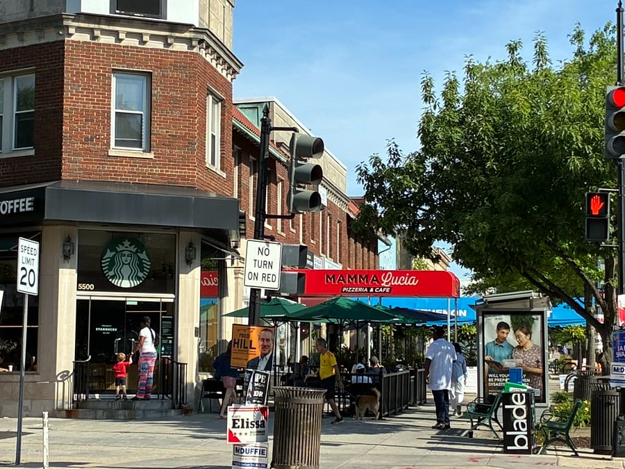 Starbucks, Restaurants, Groceries one Block away.