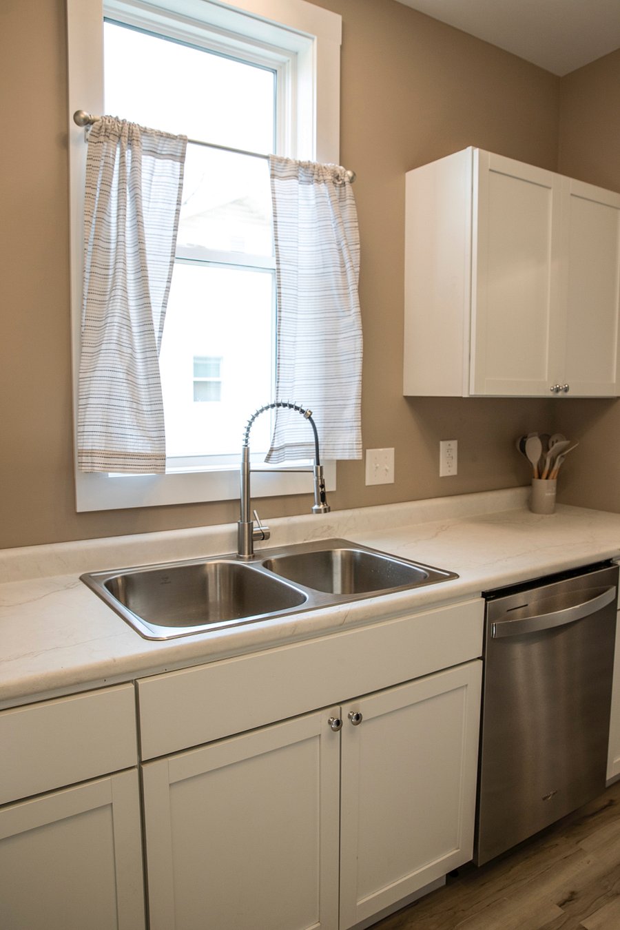 Furnished Finder property 1007028_1 photo 18