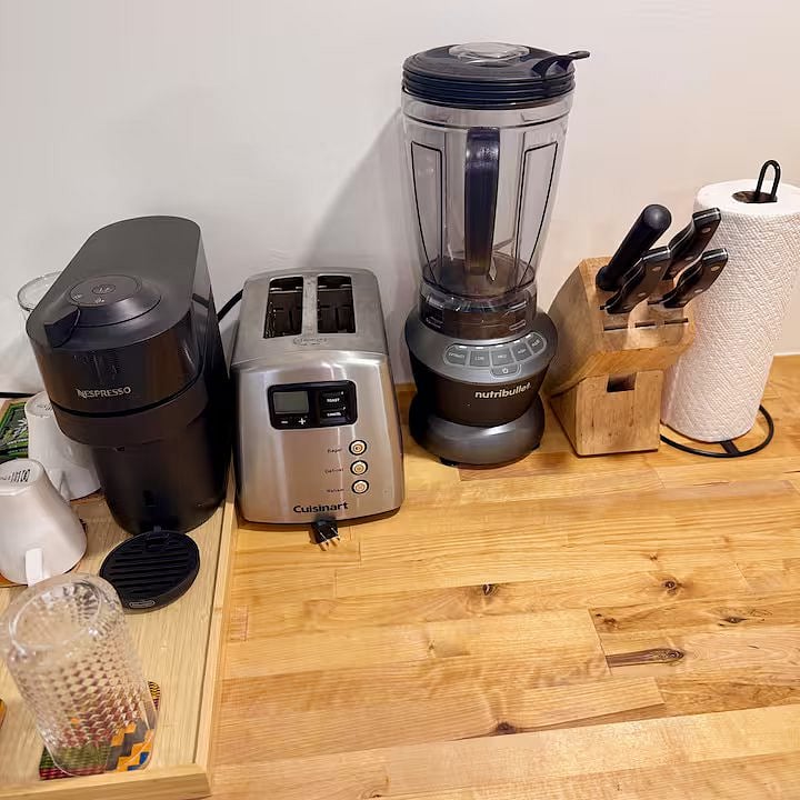 Basement Kitchen
Amenities