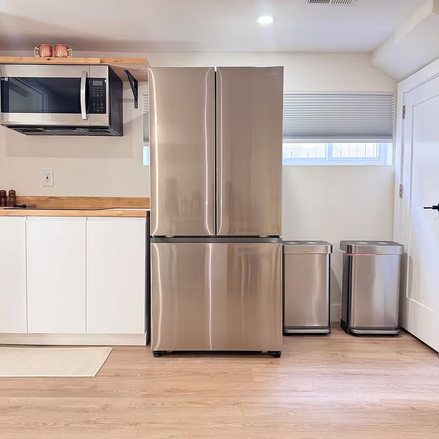 Basement Kitchen
Microwave, Stovetop, and Refigerator/Freezer
Trash and Recycling Bins