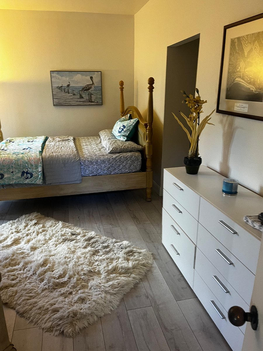 furnished room