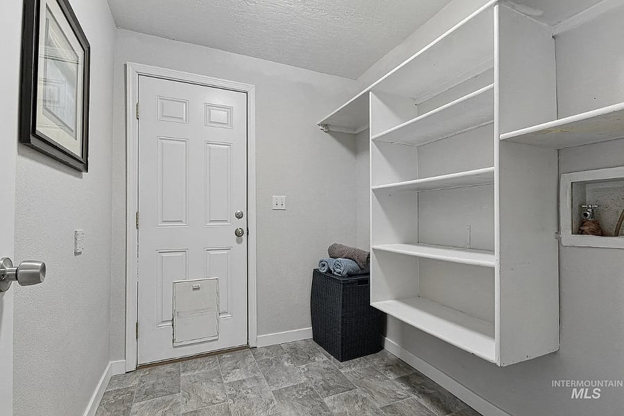 Furnished Finder property 1007079_1 photo 3