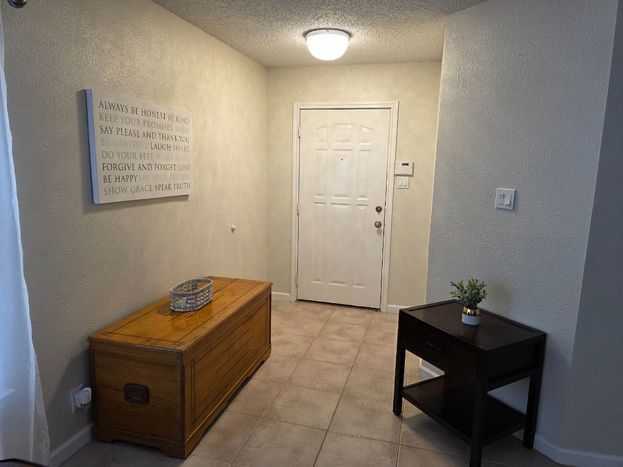 Furnished Finder property 1007093_1 photo 3