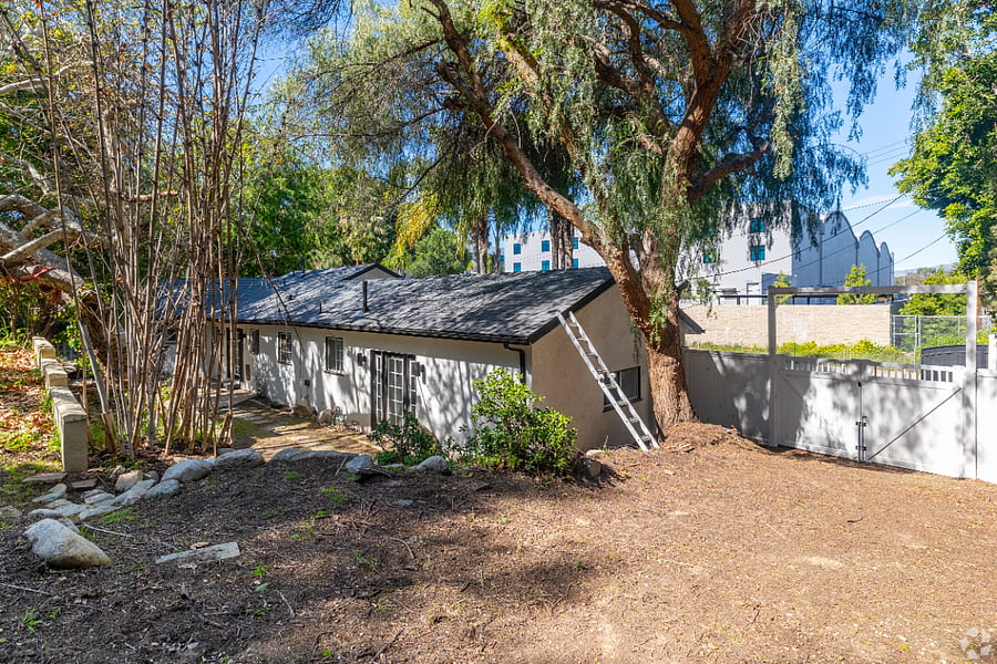 Furnished Finder property 1007236_1 photo 21