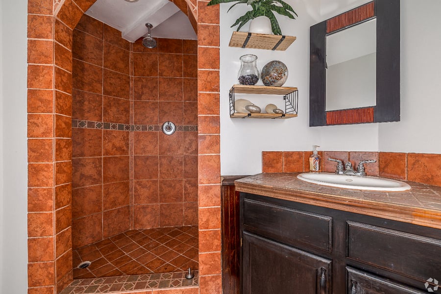 Furnished Finder property 1007236_1 photo 14