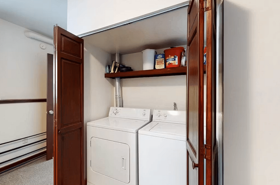 Washer & dryer in mud room