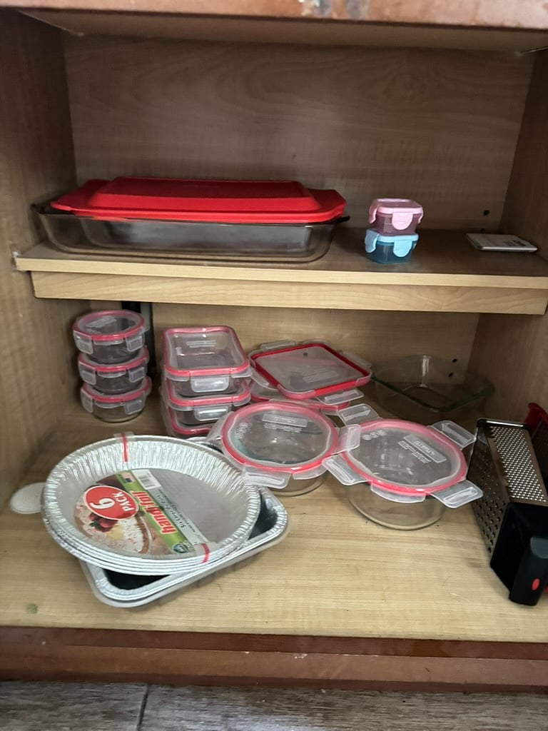 Enjoy using glass leftovers containers to meal prep for the week!