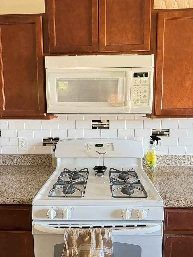 Microwave, stovetop, and oven
