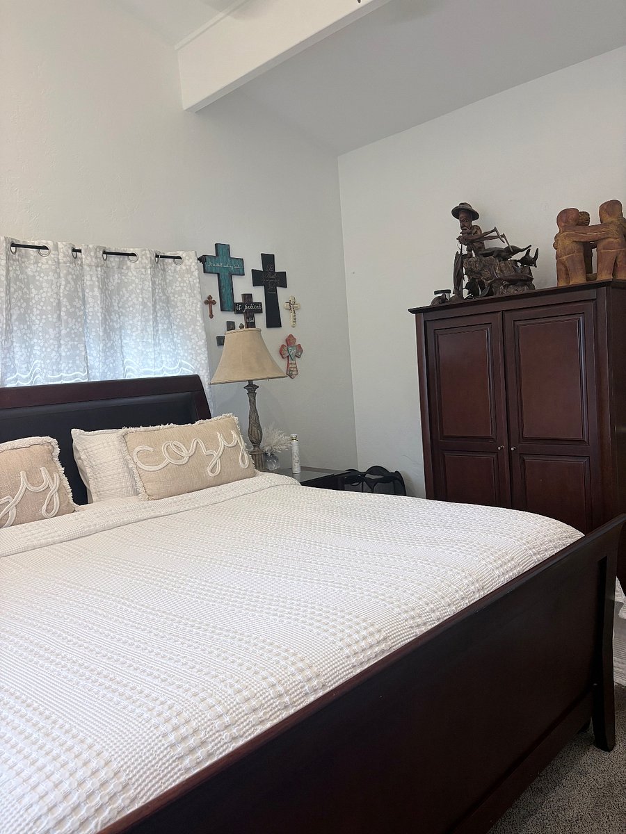 Huge master king bedroom