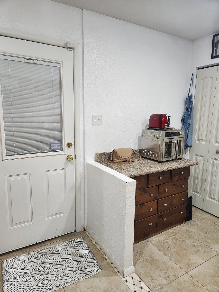 Furnished Finder property 1007271_1 photo 2