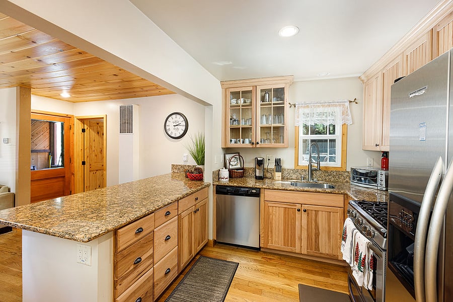 Furnished Finder property 1007298_1 photo 12