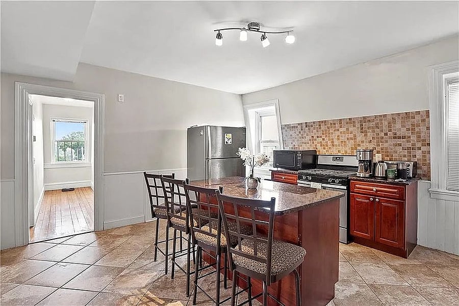 Furnished Finder property 1007347_1 photo 3