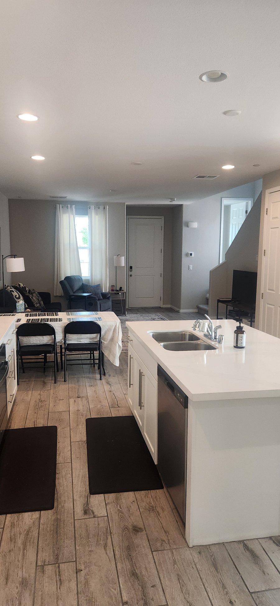 Furnished Finder property 1007394_1 photo 3
