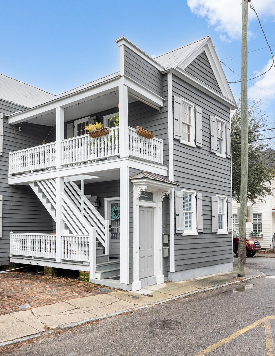 Apartment Building