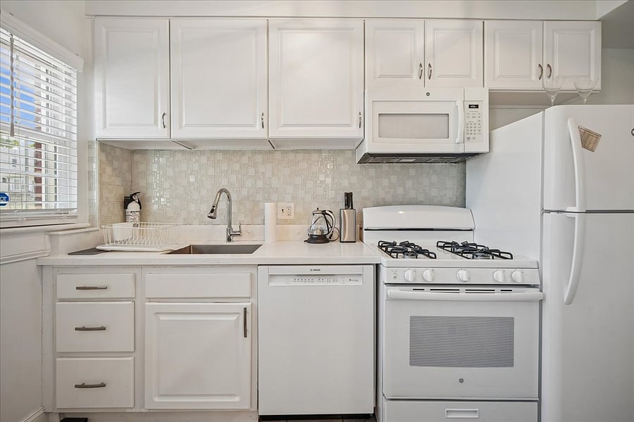 Furnished Finder property 1007419_1 photo 4