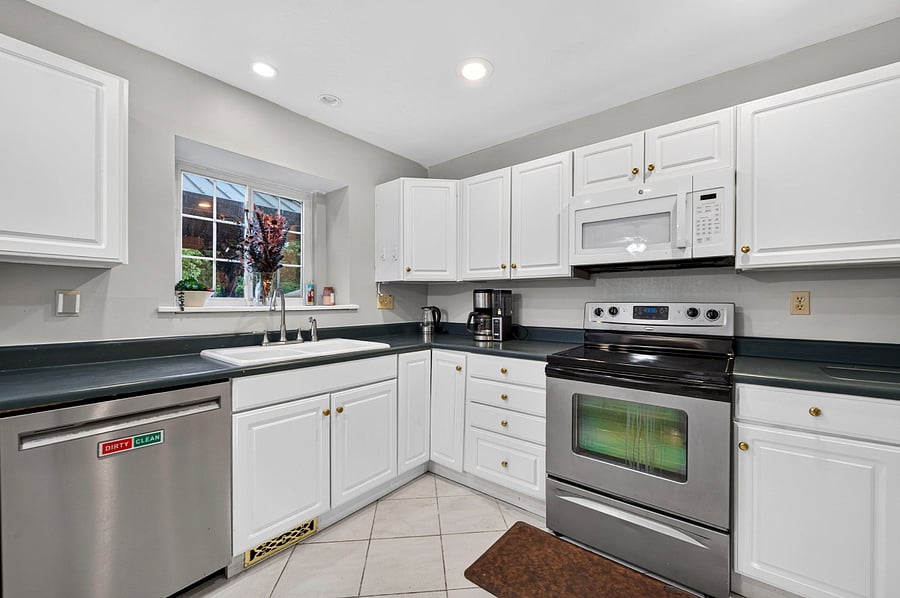 Furnished Finder property 1007431_1 photo 12