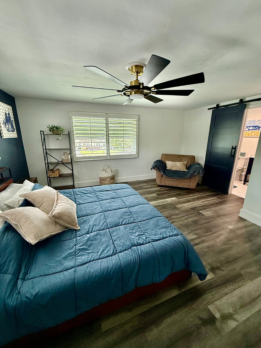 Upstairs Master With King Bed and En Suite Bathroom and Mounted TV
