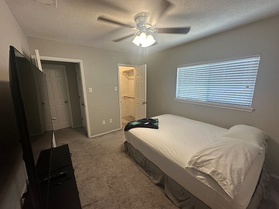 This would be the room that Im looking to have the perfect roommate. Upstairs would be yours. Ans can your can use both rooms too. But Im looking and wanting 1 person