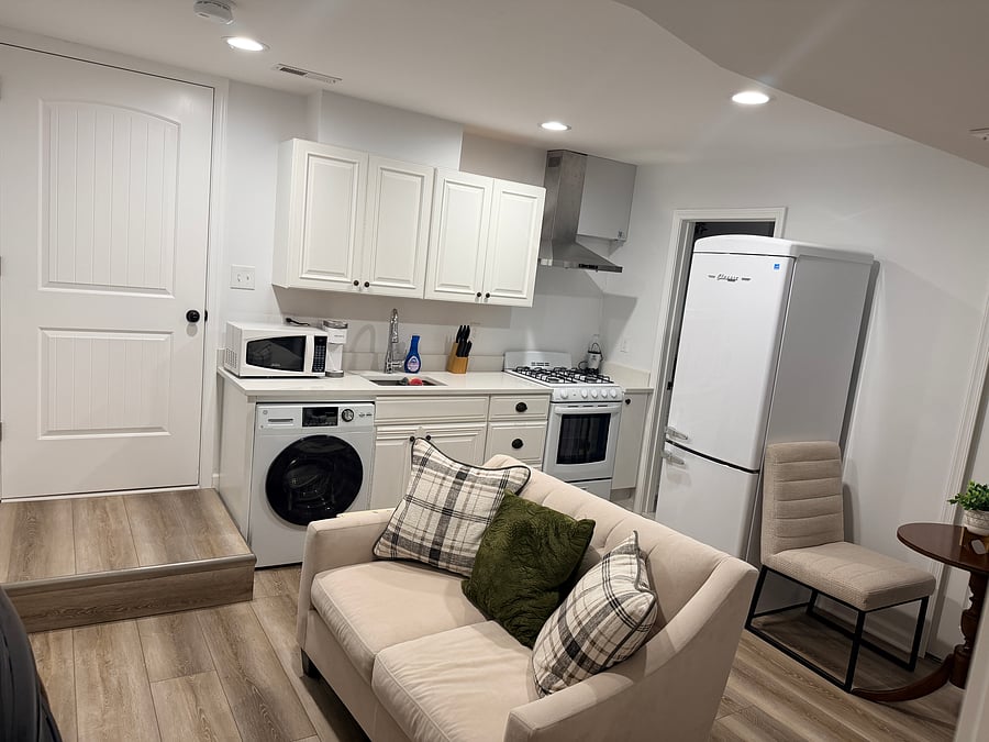 Furnished Finder property 1007493_1 photo 4
