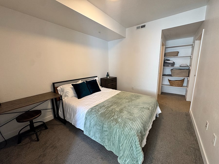 Furnished Finder property 1007507_1 photo 9