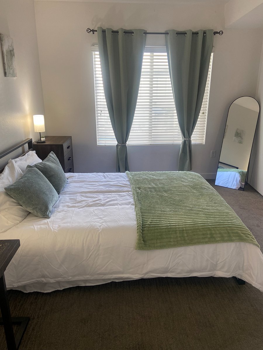 Furnished Finder property 1007507_1 photo 10