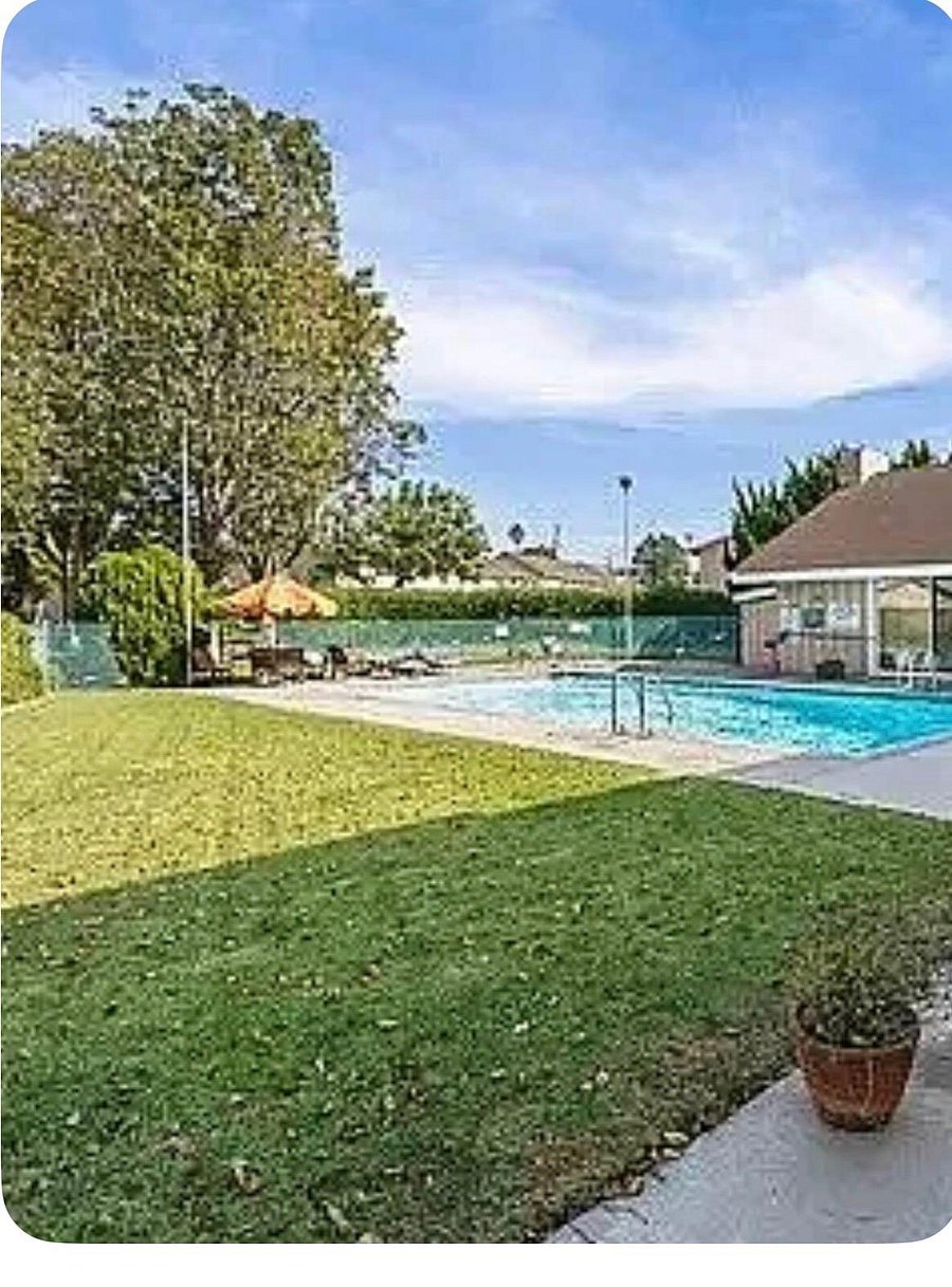 Furnished Finder property 1007509_3 photo 14